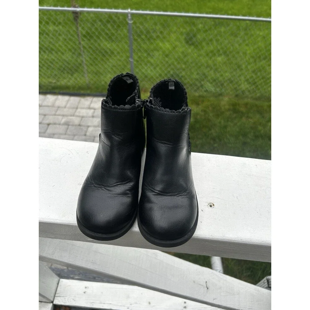 Old Navy Girls Scalloped Chelsea Boots Black Size 11